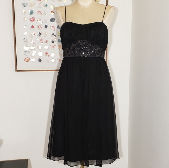 Nine West Dresses & Skirts - Nine West black chiffon & sequin dress size 2